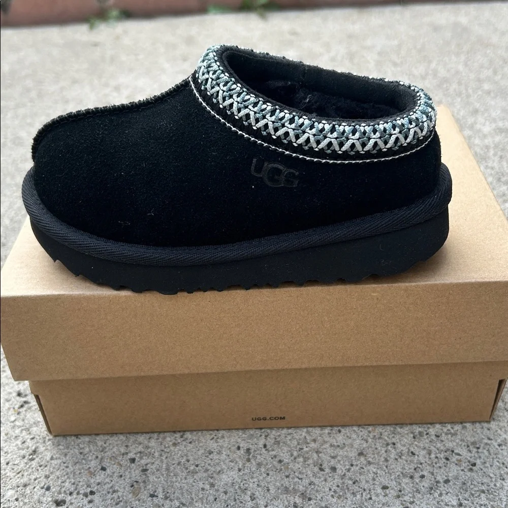 UGG Toddler Tasman Slippers Black Size 6 & 8 Nwt